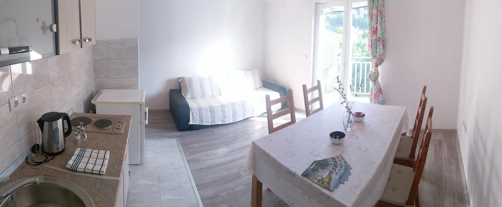Apartments Sadina Скрадин Екстериор снимка