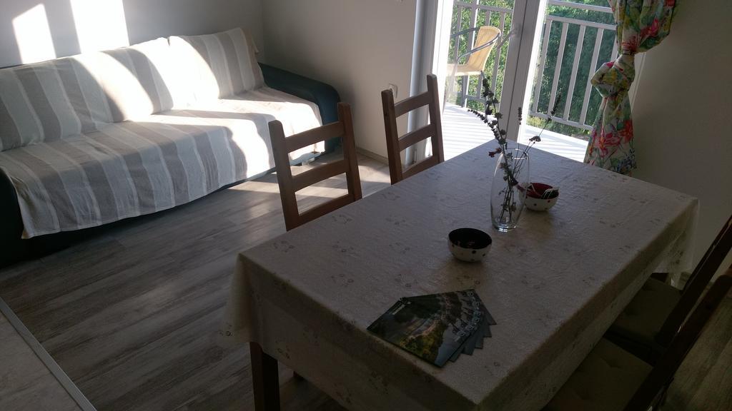 Apartments Sadina Скрадин Екстериор снимка