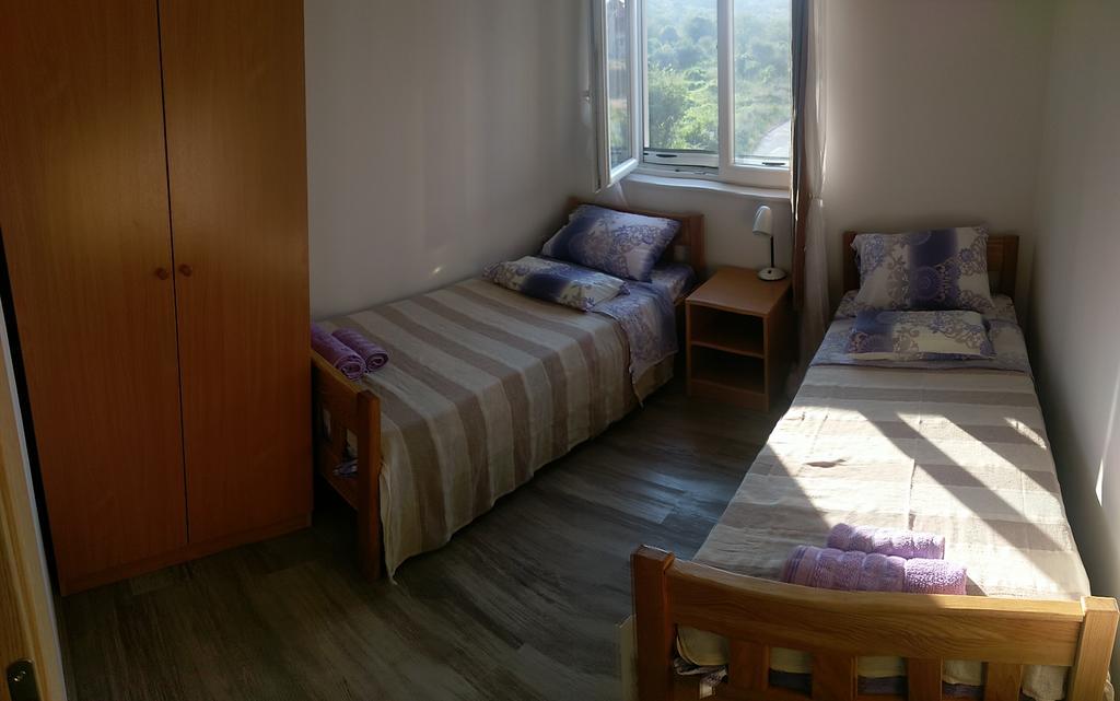 Apartments Sadina Скрадин Екстериор снимка