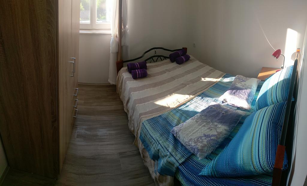 Apartments Sadina Скрадин Екстериор снимка