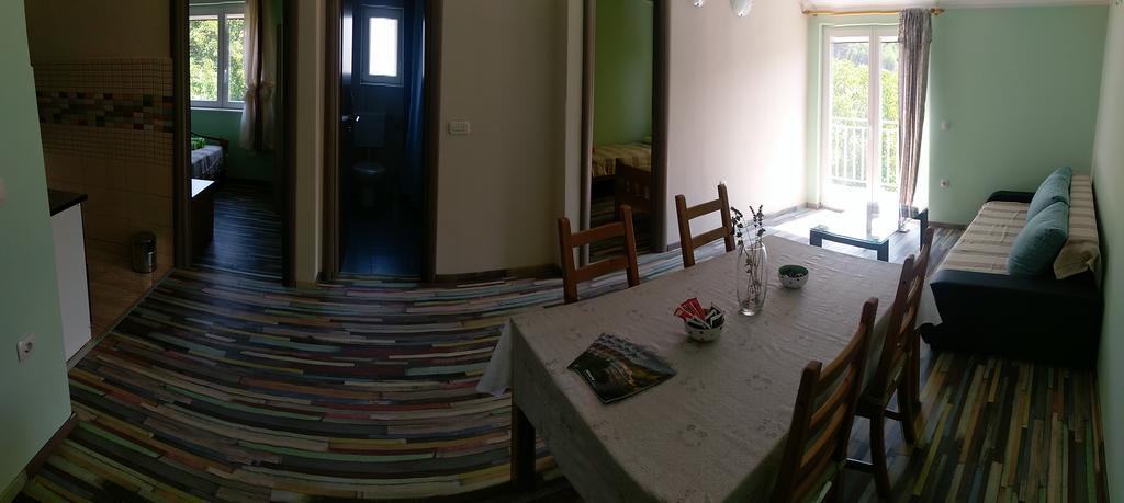 Apartments Sadina Скрадин Екстериор снимка