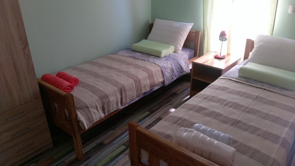 Apartments Sadina Скрадин Екстериор снимка